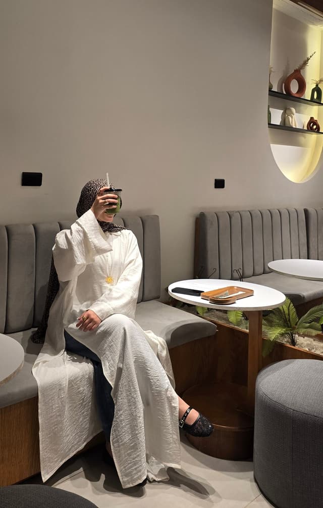 قميص راية من أوان